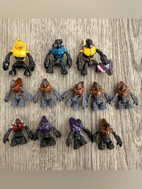 HALO MEGA BLOKS FIGURE lot
